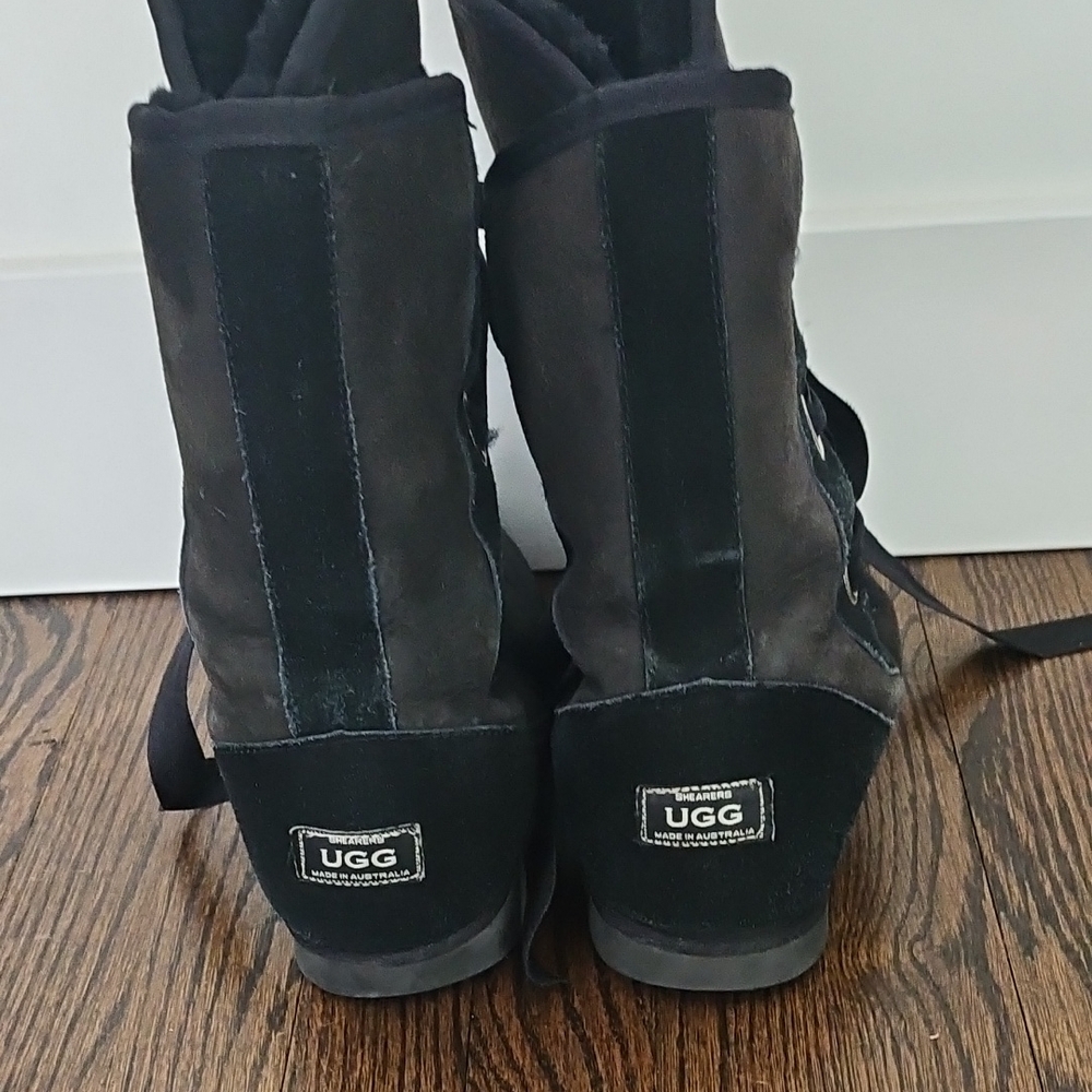 UGG Women's Charcoal and Black Winter Boots